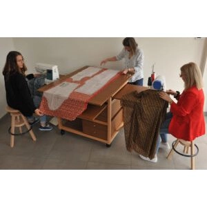 Mueble de costura ampliado