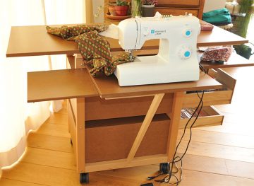 Petit meuble atelier couture plateau machine à coudre